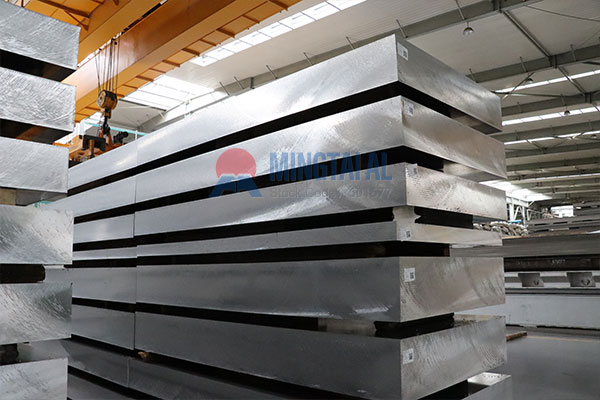 aluminum plate saw cutting